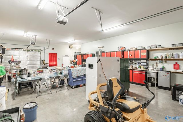 130 Foxridge Drive, Harvest, AL 35749