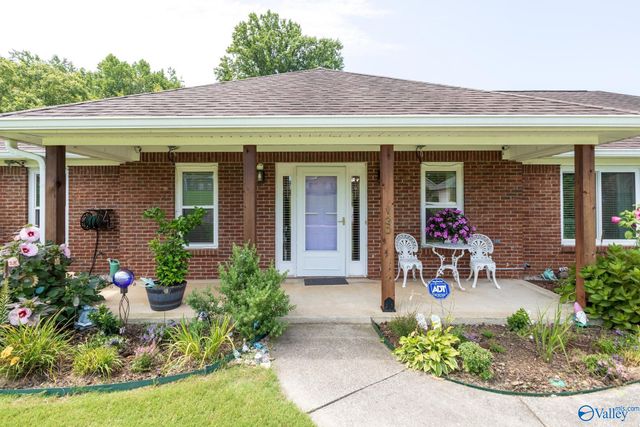 130 Foxridge Drive, Harvest, AL 35749