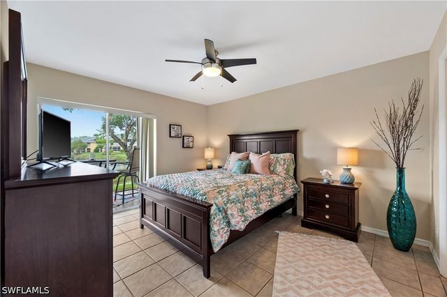 1250 Yesica Ann CIR E105, Naples, FL 34110