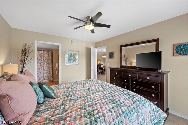 1250 Yesica Ann CIR E105, Naples, FL 34110