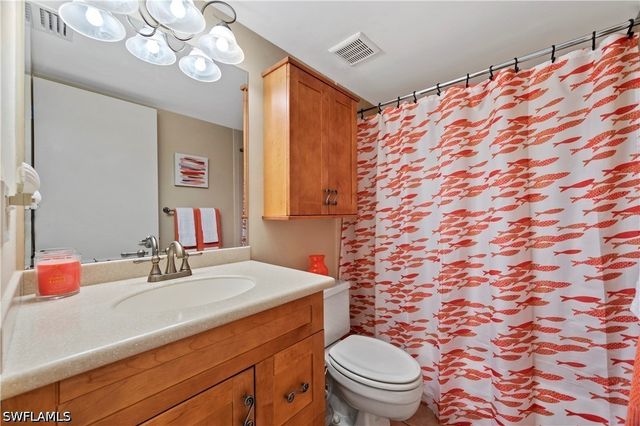 1250 Yesica Ann CIR E105, Naples, FL 34110
