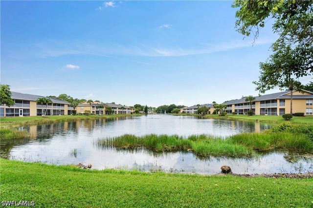 1250 Yesica Ann CIR E105, Naples, FL 34110