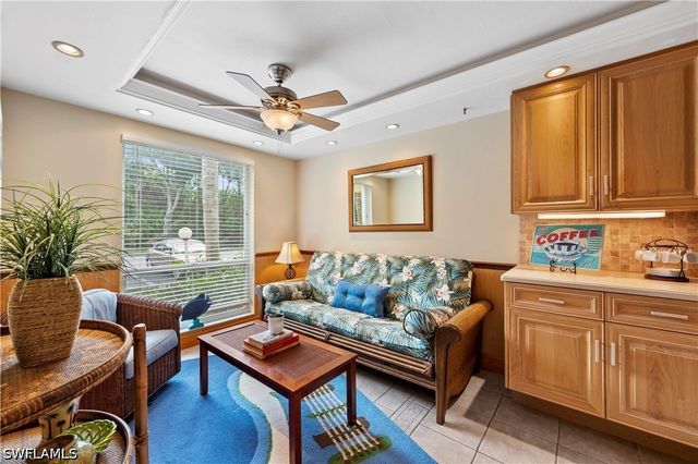 1250 Yesica Ann CIR E105, Naples, FL 34110