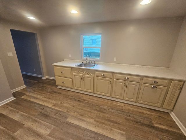 17 Hemlock St, Ellsworth Boro, PA 15331