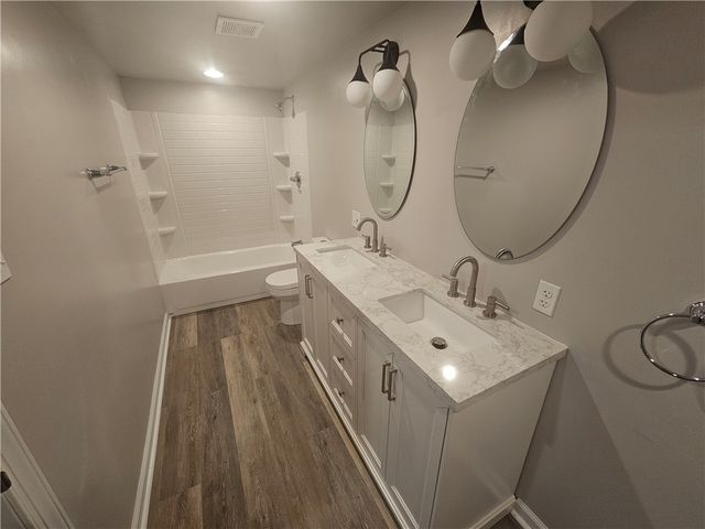 17 Hemlock St, Ellsworth Boro, PA 15331