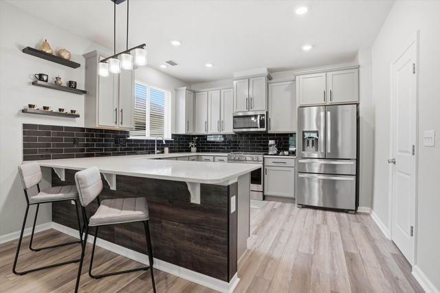 13776 Brookwater Dr, Jacksonville, FL 32256