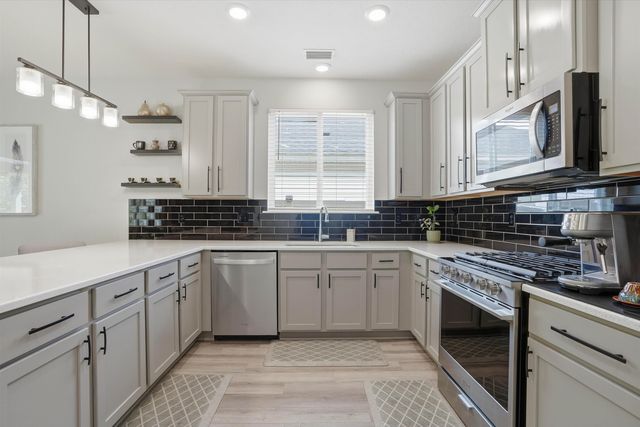 13776 Brookwater Dr, Jacksonville, FL 32256