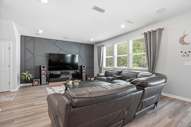 13776 Brookwater Dr, Jacksonville, FL 32256