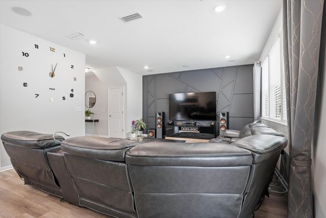 13776 Brookwater Dr, Jacksonville, FL 32256