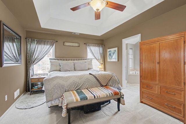 22 Covington Drive, Valparaiso, IN 46385