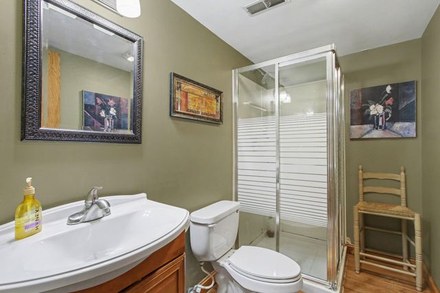 22 Covington Drive, Valparaiso, IN 46385