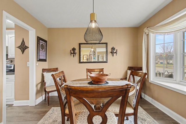 22 Covington Drive, Valparaiso, IN 46385