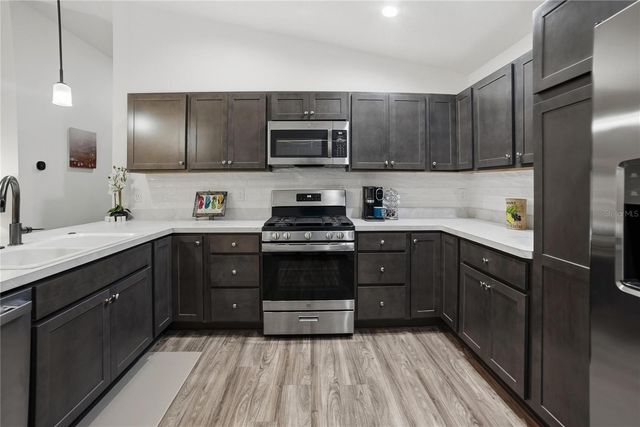 6756 MARY LOOP, The Villages, FL 34762