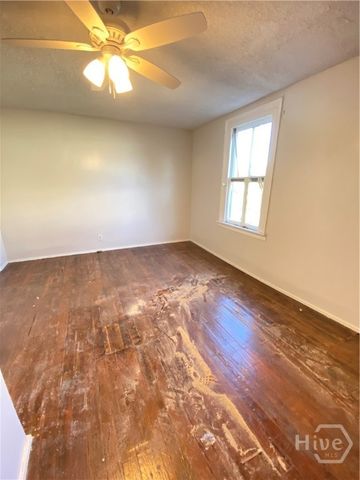 516 W 38th Street, Savannah, GA 31415