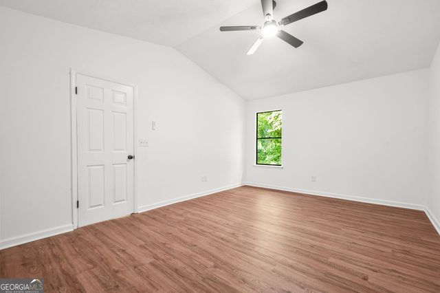 3909 S Creek Court, Stone Mountain, GA 30083