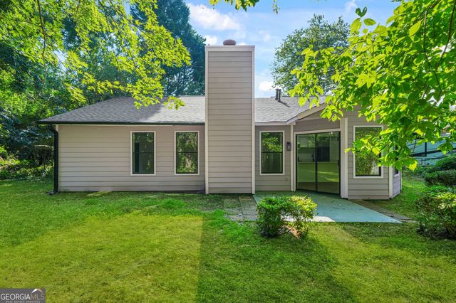 3909 S Creek Court, Stone Mountain, GA 30083