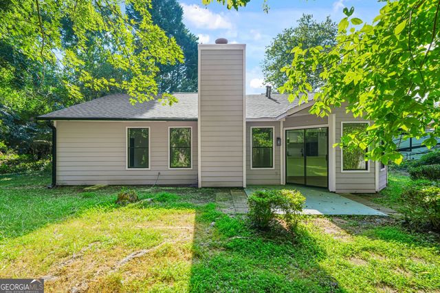 3909 S Creek Court, Stone Mountain, GA 30083