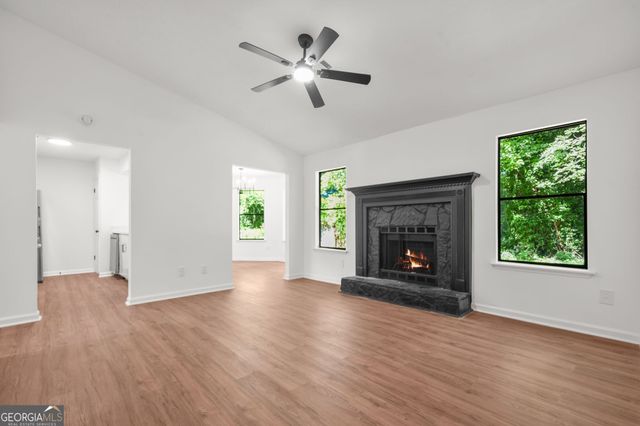 3909 S Creek Court, Stone Mountain, GA 30083