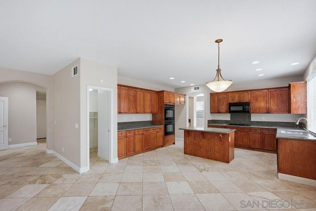 23531 Hobart Ct, Murrieta, CA 92562