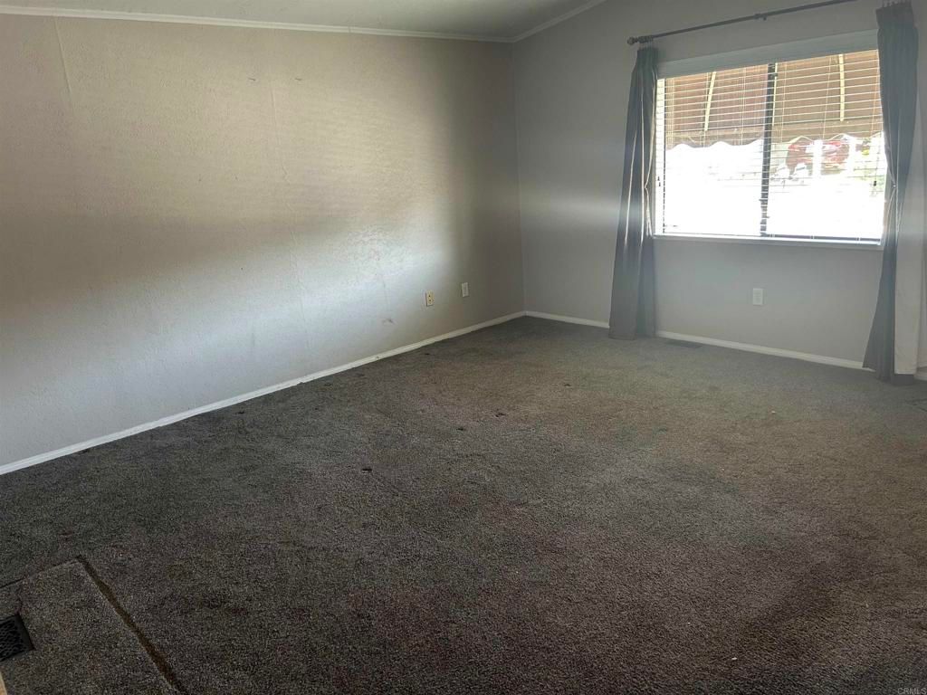 Image 12 of property listing at 24600 Mountain Avenue 32, Hemet, CA 92544