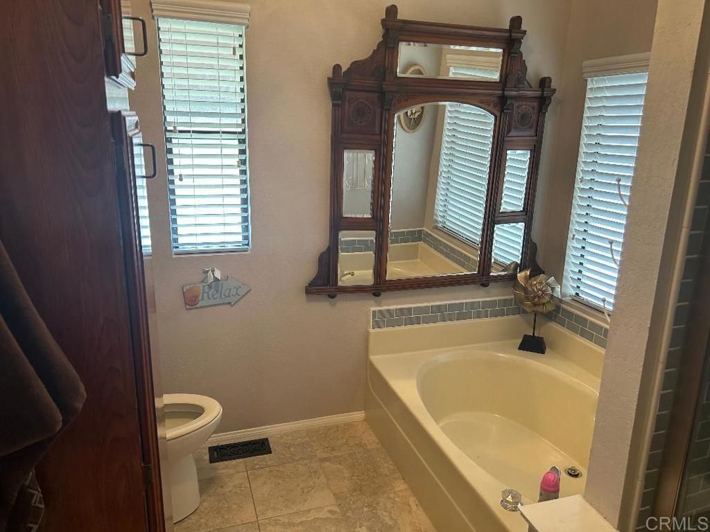 Image 17 of property listing at 24600 Mountain Avenue 32, Hemet, CA 92544