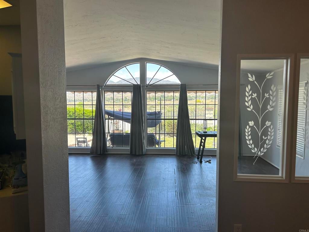 Image 2 of property listing at 24600 Mountain Avenue 32, Hemet, CA 92544