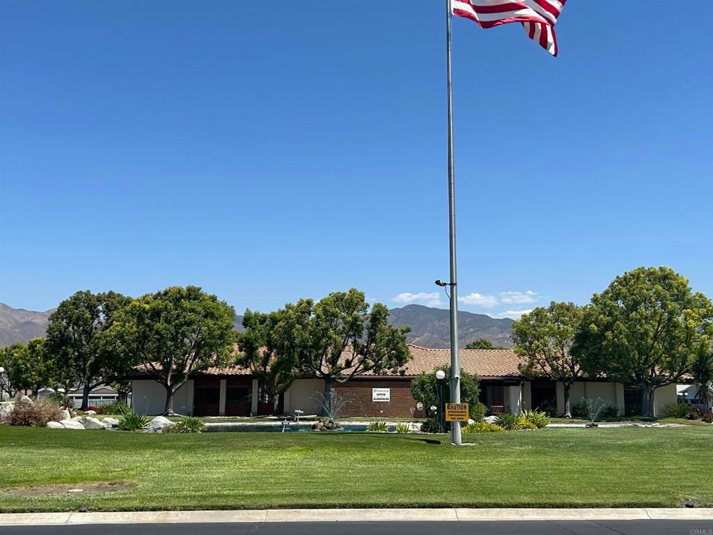 Image 27 of property listing at 24600 Mountain Avenue 32, Hemet, CA 92544
