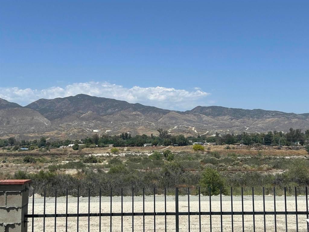 Image 4 of property listing at 24600 Mountain Avenue 32, Hemet, CA 92544