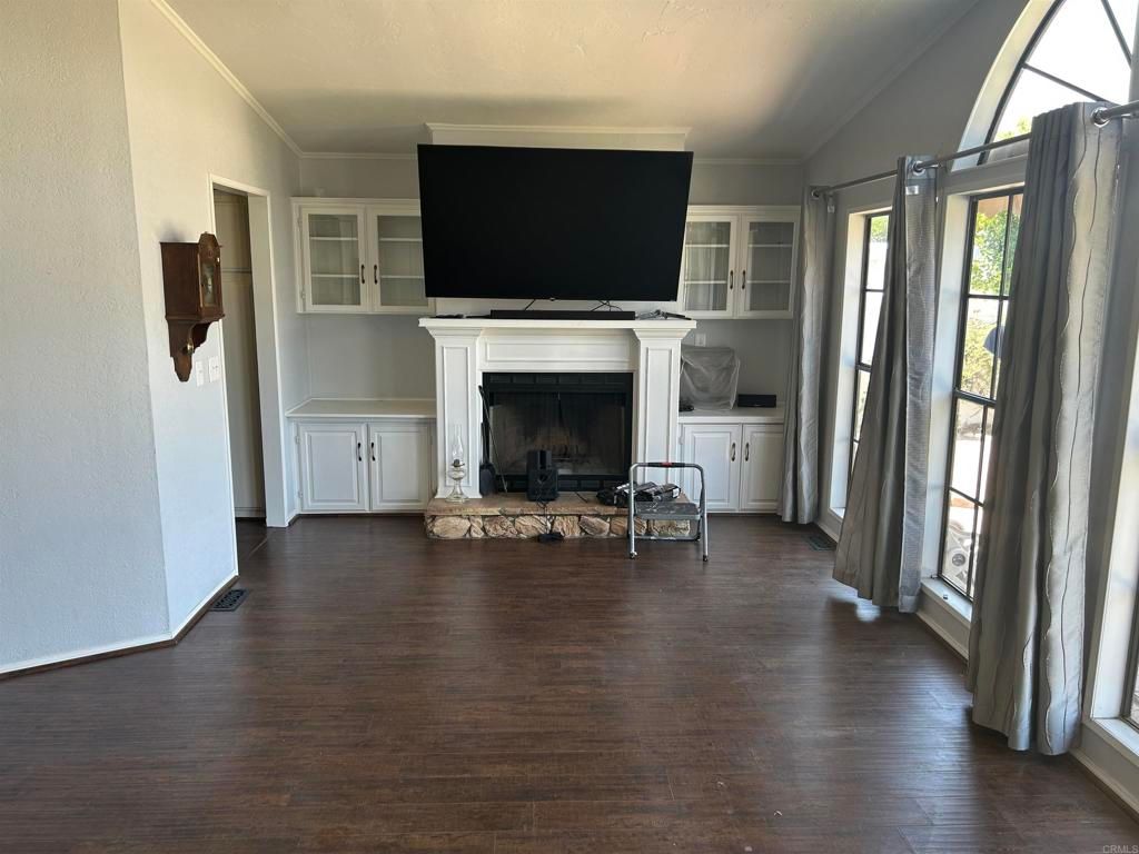 Image 6 of property listing at 24600 Mountain Avenue 32, Hemet, CA 92544
