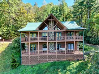 5702 Valley View Drive, Hiawassee, GA 30546