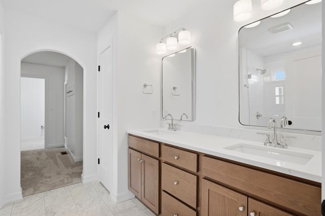 709 ANGELS REST WAY, Columbia, MO 65203