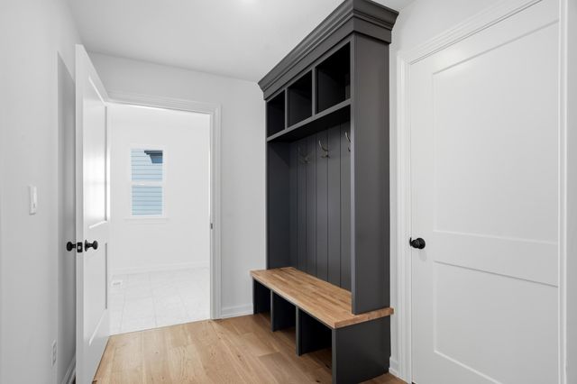 709 ANGELS REST WAY, Columbia, MO 65203