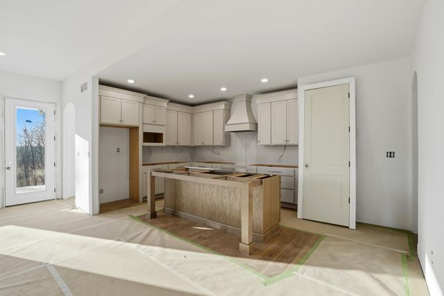 709 ANGELS REST WAY, Columbia, MO 65203