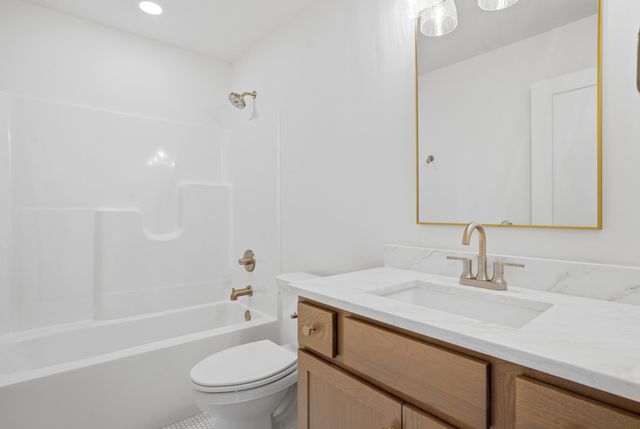 709 ANGELS REST WAY, Columbia, MO 65203