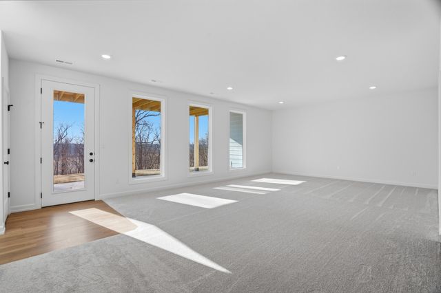 709 ANGELS REST WAY, Columbia, MO 65203