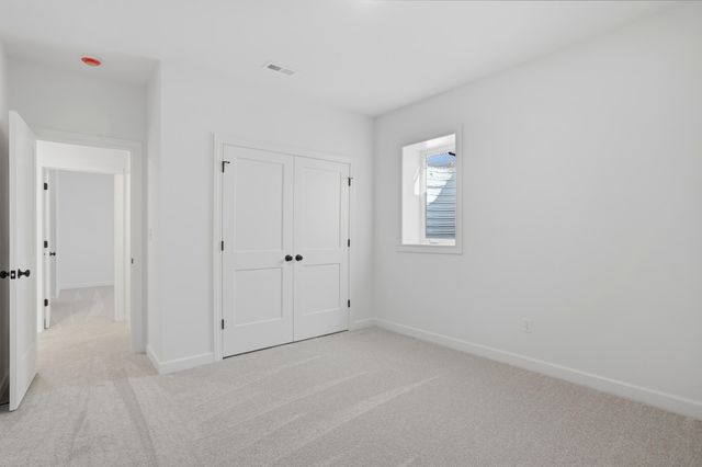 709 ANGELS REST WAY, Columbia, MO 65203