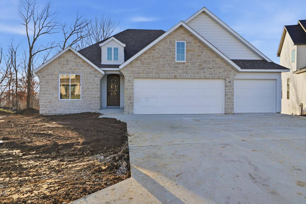 709 ANGELS REST WAY, Columbia, MO 65203