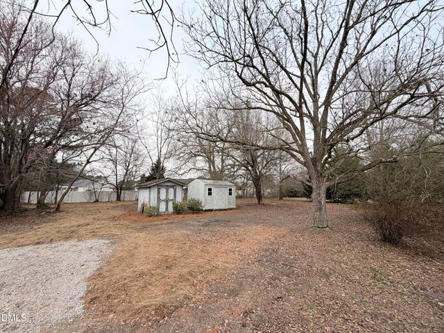 720 S Wakefield Street, Zebulon, NC 27597