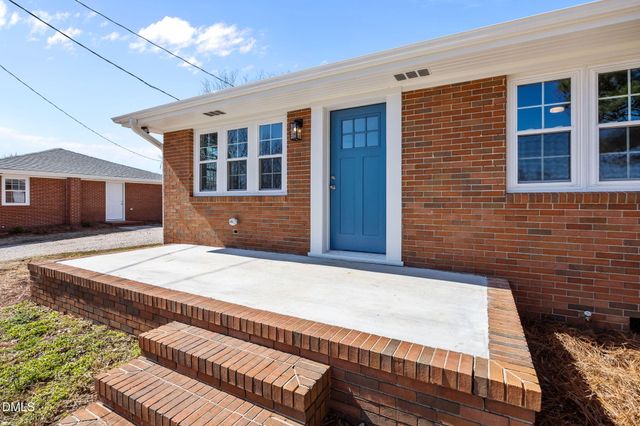 720 S Wakefield Street, Zebulon, NC 27597