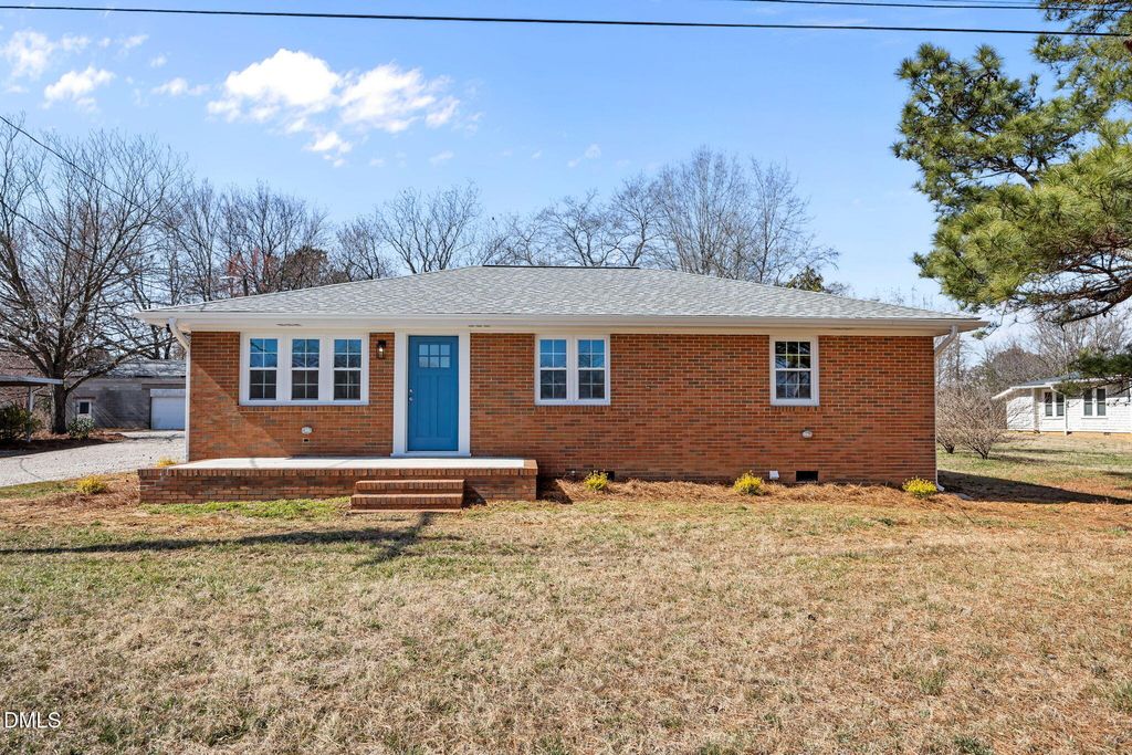 720 S Wakefield Street, Zebulon, NC 27597