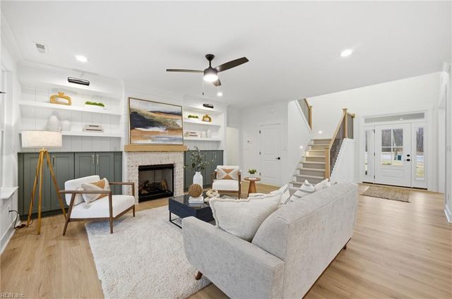 1801 Millville Rd, Chesapeake, VA 23323