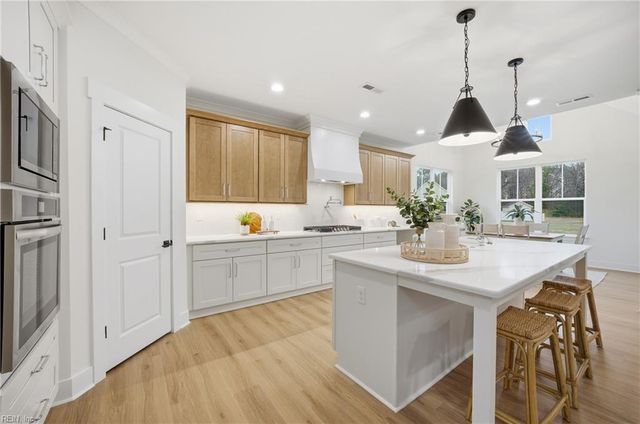 1801 Millville Rd, Chesapeake, VA 23323