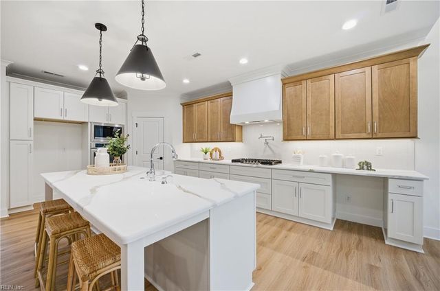 1801 Millville Rd, Chesapeake, VA 23323