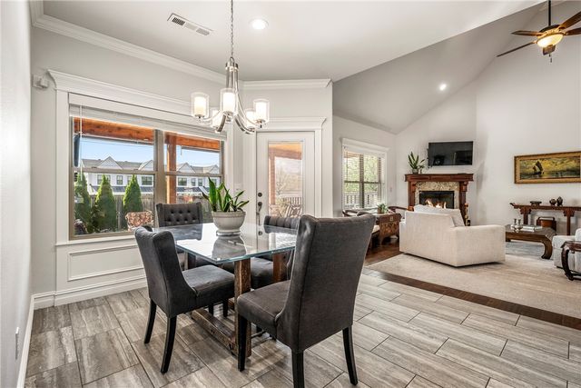 1111 NE Saint Ives Road, Bentonville, AR 72712
