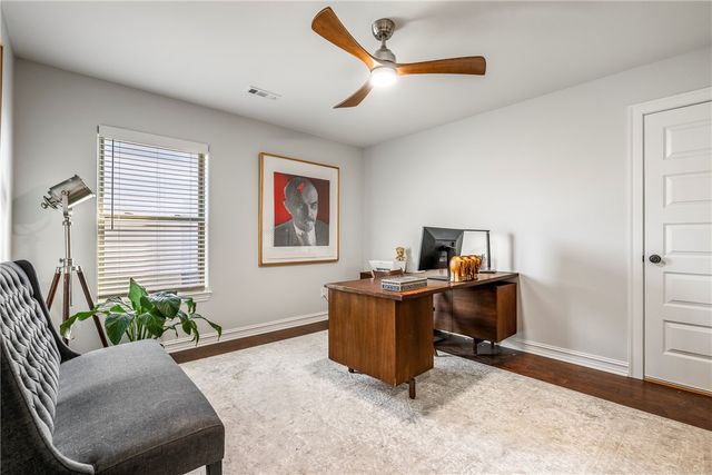1111 NE Saint Ives Road, Bentonville, AR 72712