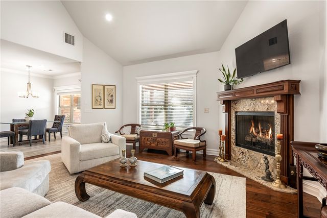 1111 NE Saint Ives Road, Bentonville, AR 72712