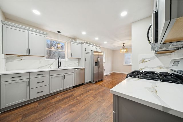 601 Milltown Rd, Plum Boro, PA 15068