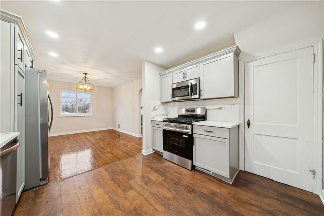 601 Milltown Rd, Plum Boro, PA 15068