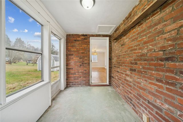 601 Milltown Rd, Plum Boro, PA 15068