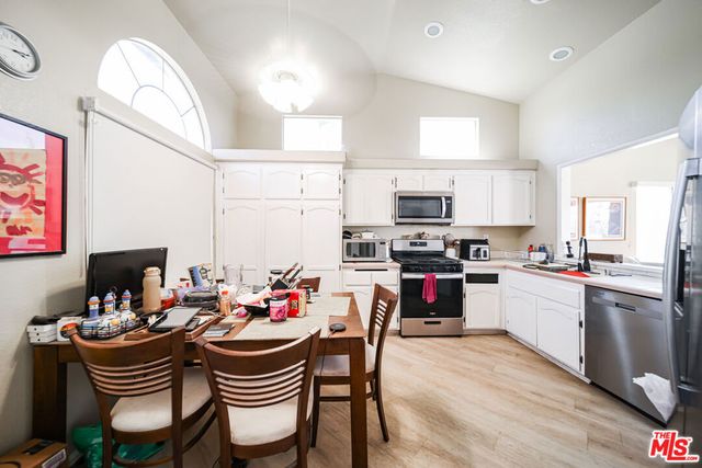 69204 Kemper Court, Cathedral City, CA 92234